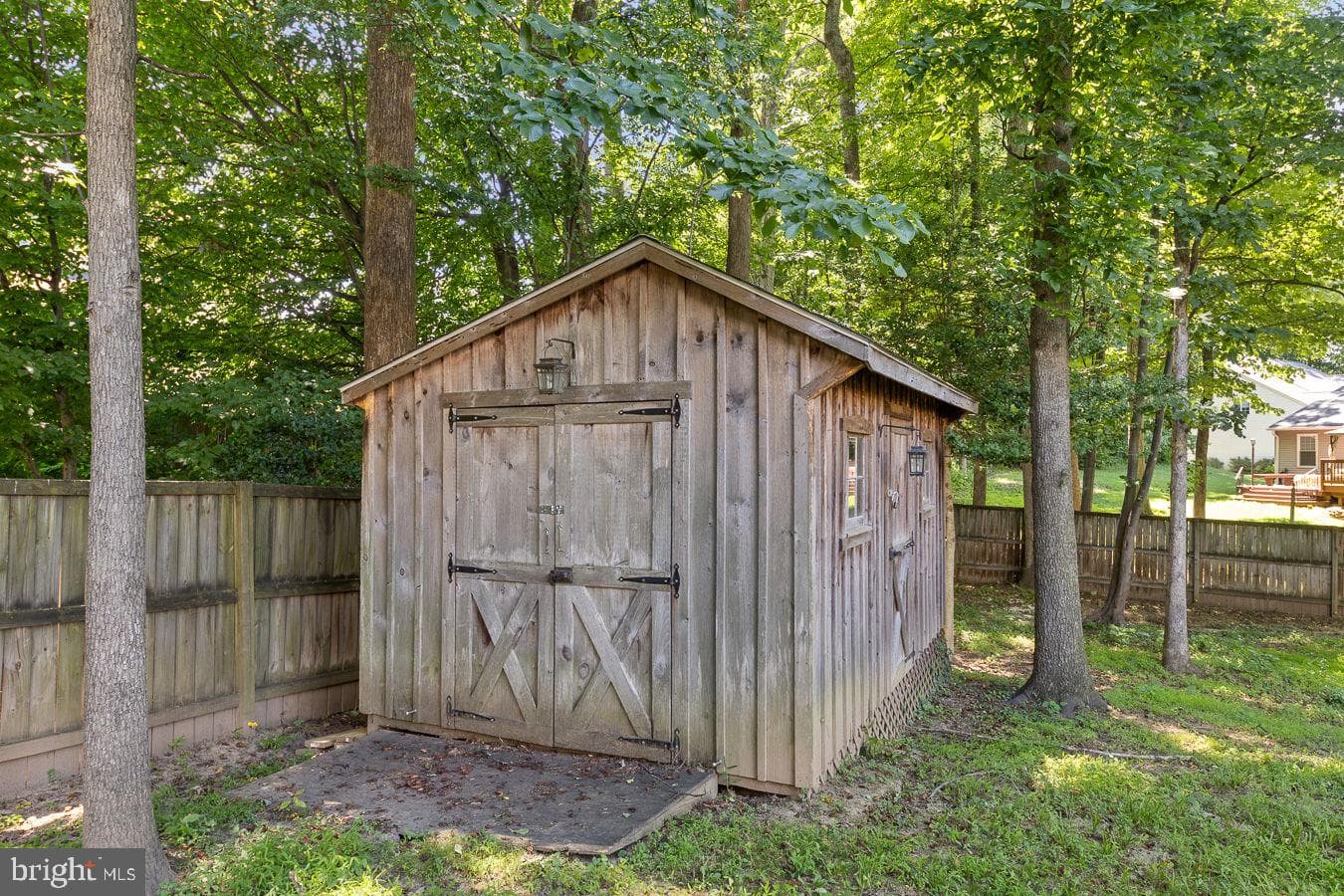 9201 Golf Court photo 52