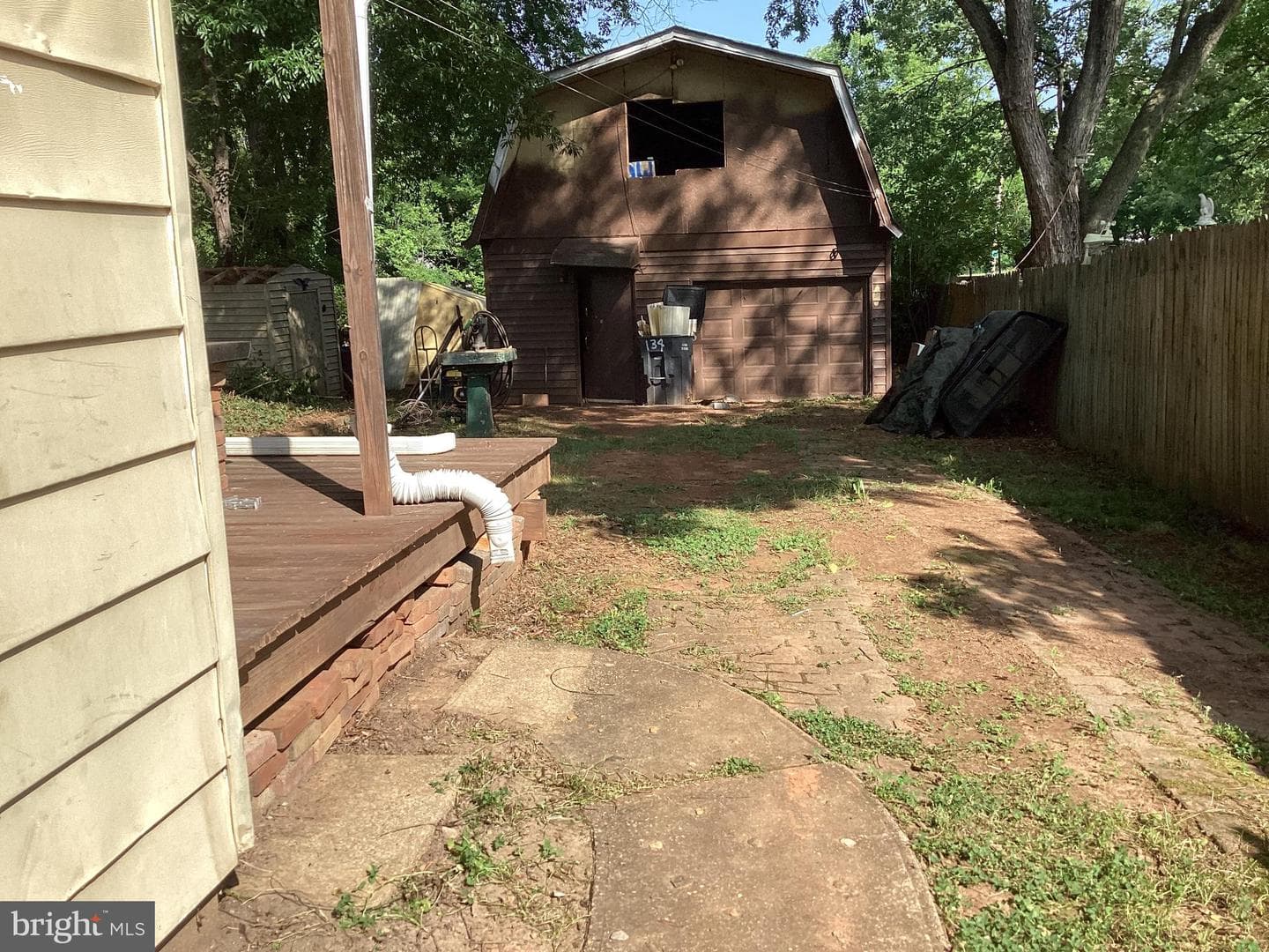 134 Baker St photo 10