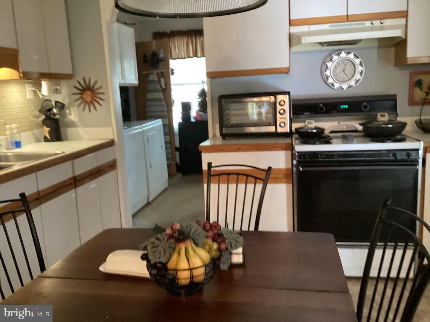 134 Baker St photo 19
