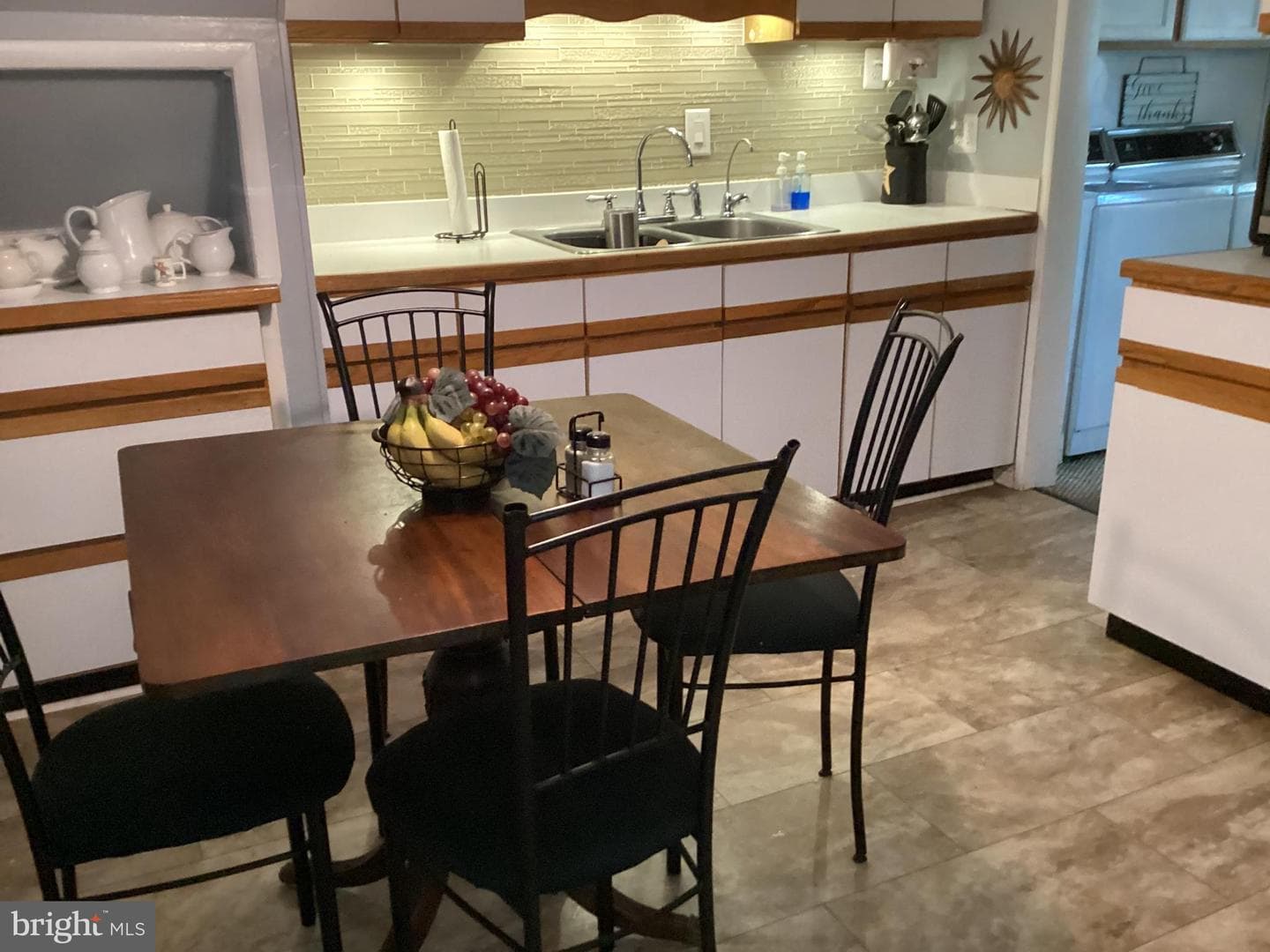134 Baker St photo 22