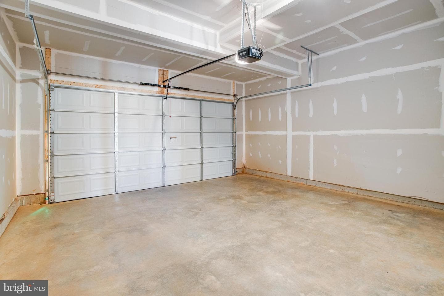 611 Clover Lane photo 23