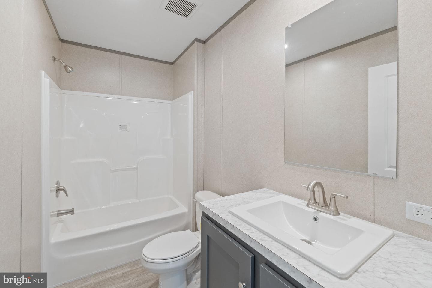 318 Union Avenue photo 17