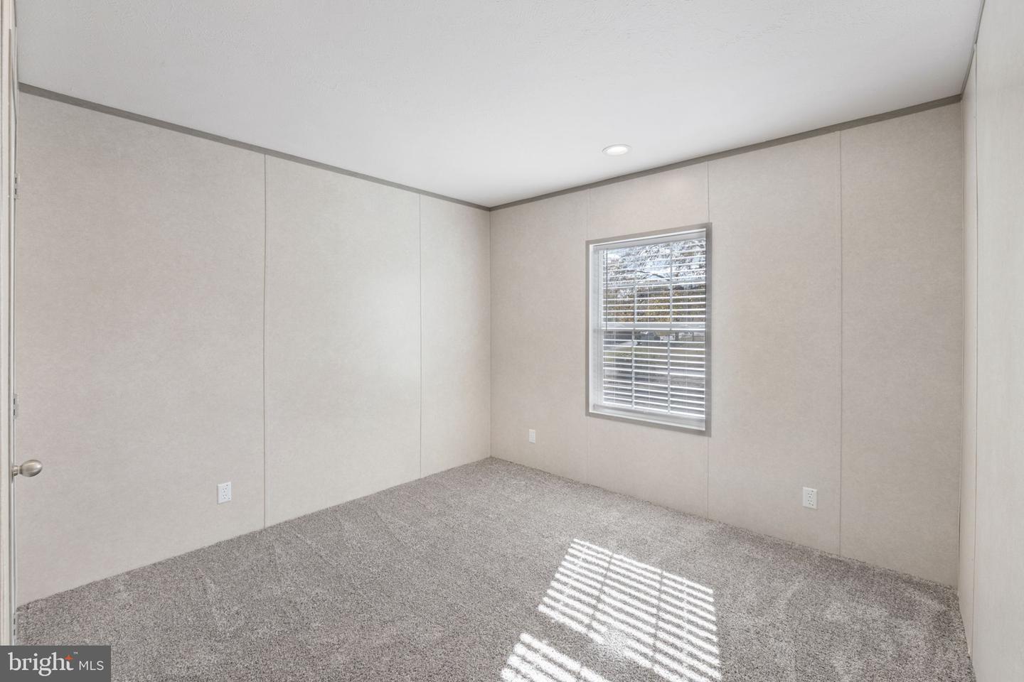 318 Union Avenue photo 18