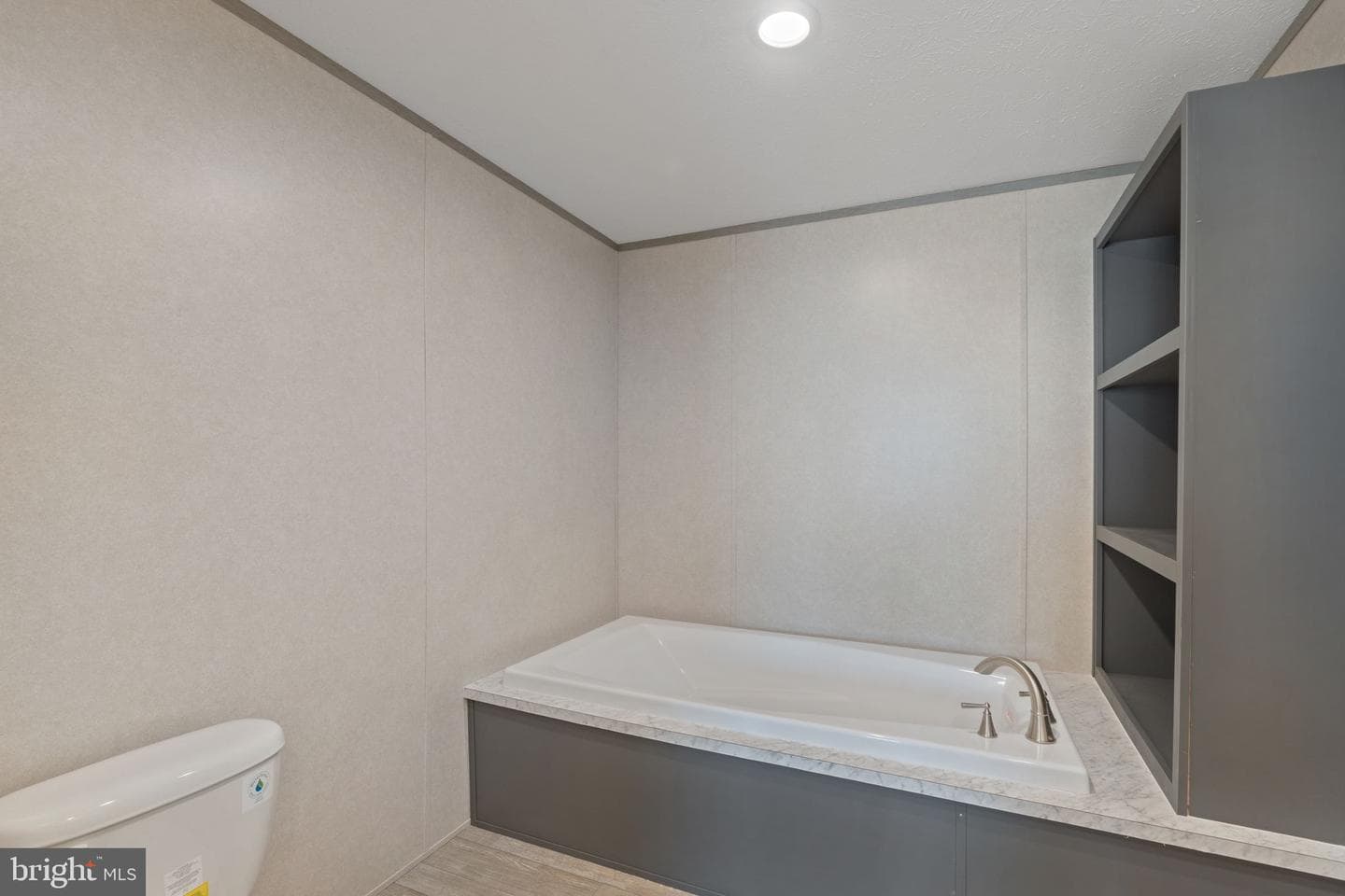 318 Union Avenue photo 28