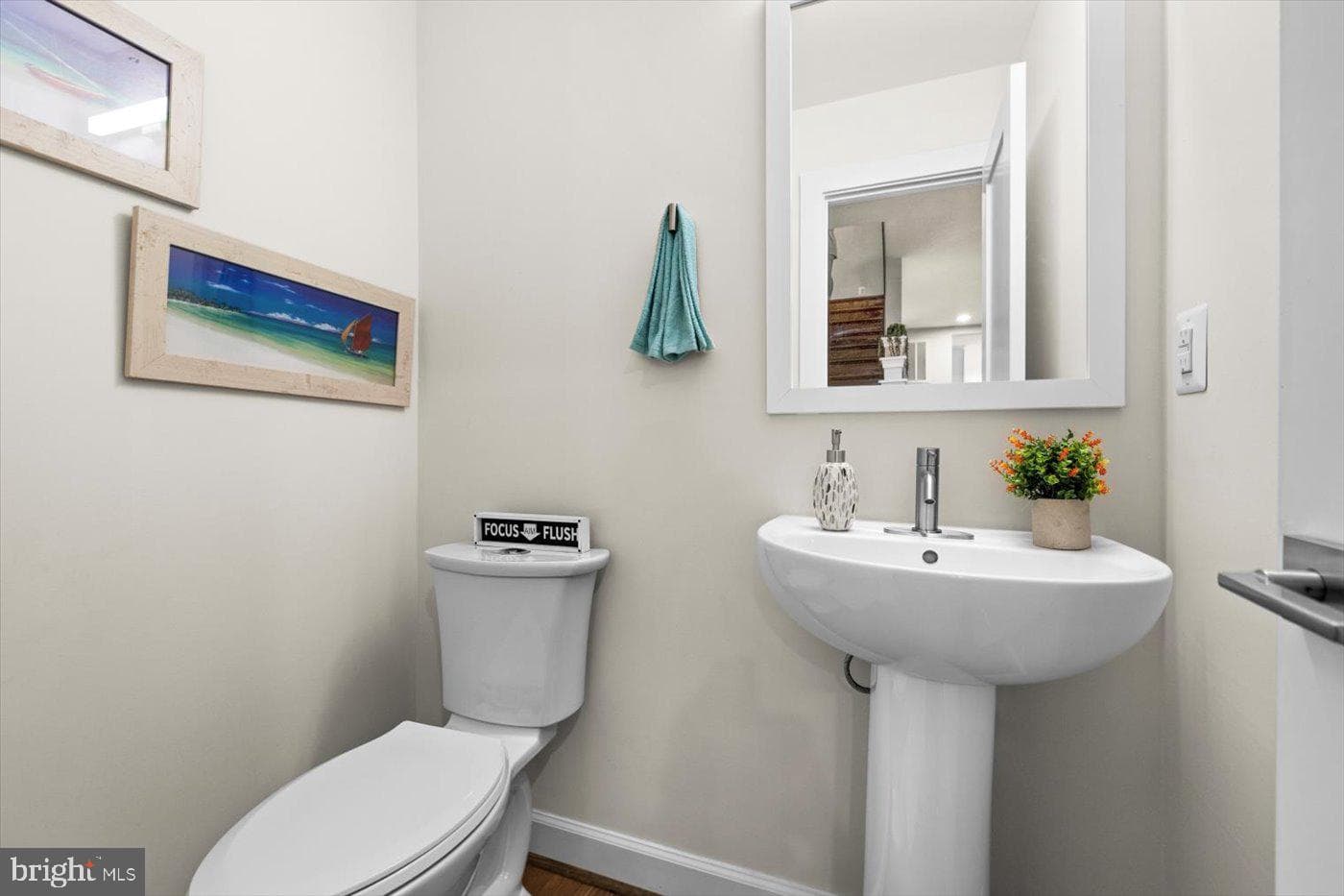 537 Monticello Circle photo 35