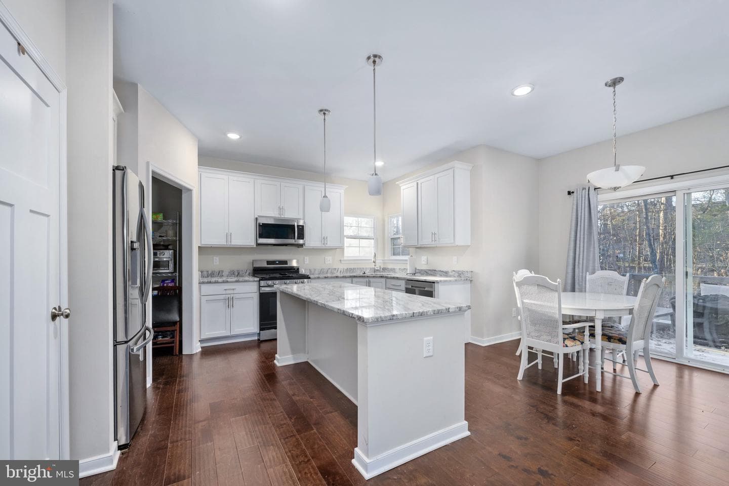 1002 Lakeview Parkway photo 10