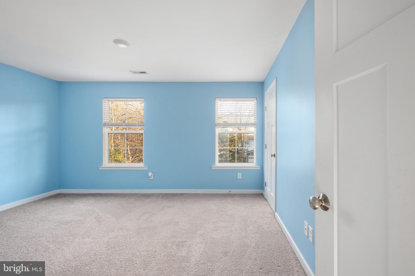 1002 Lakeview Parkway photo 14