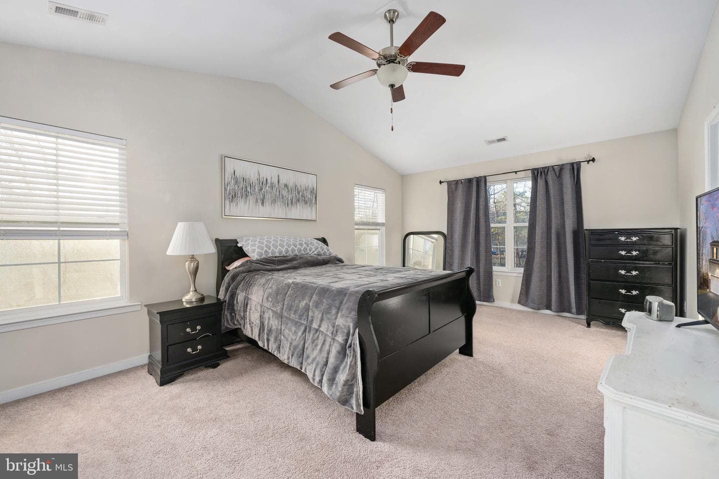 1002 Lakeview Parkway photo 16