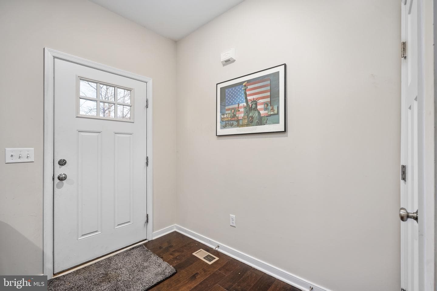 1002 Lakeview Parkway photo 6