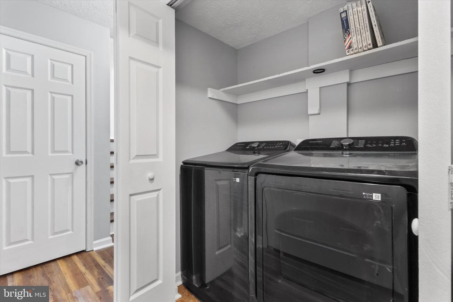 104 Carlyle Court photo 38
