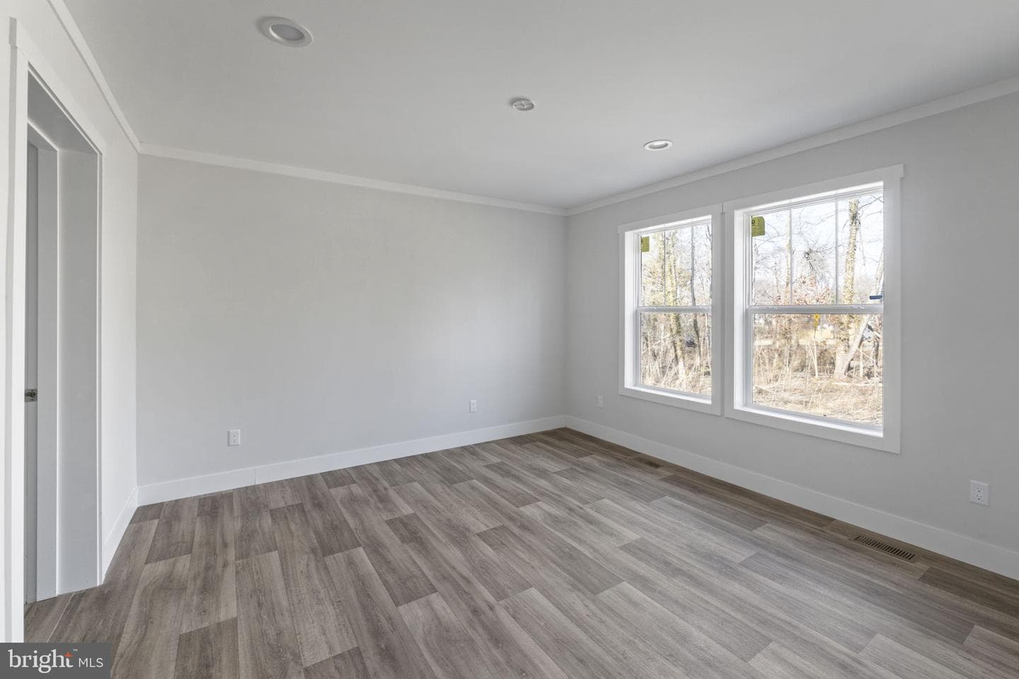 328 East Street photo 25