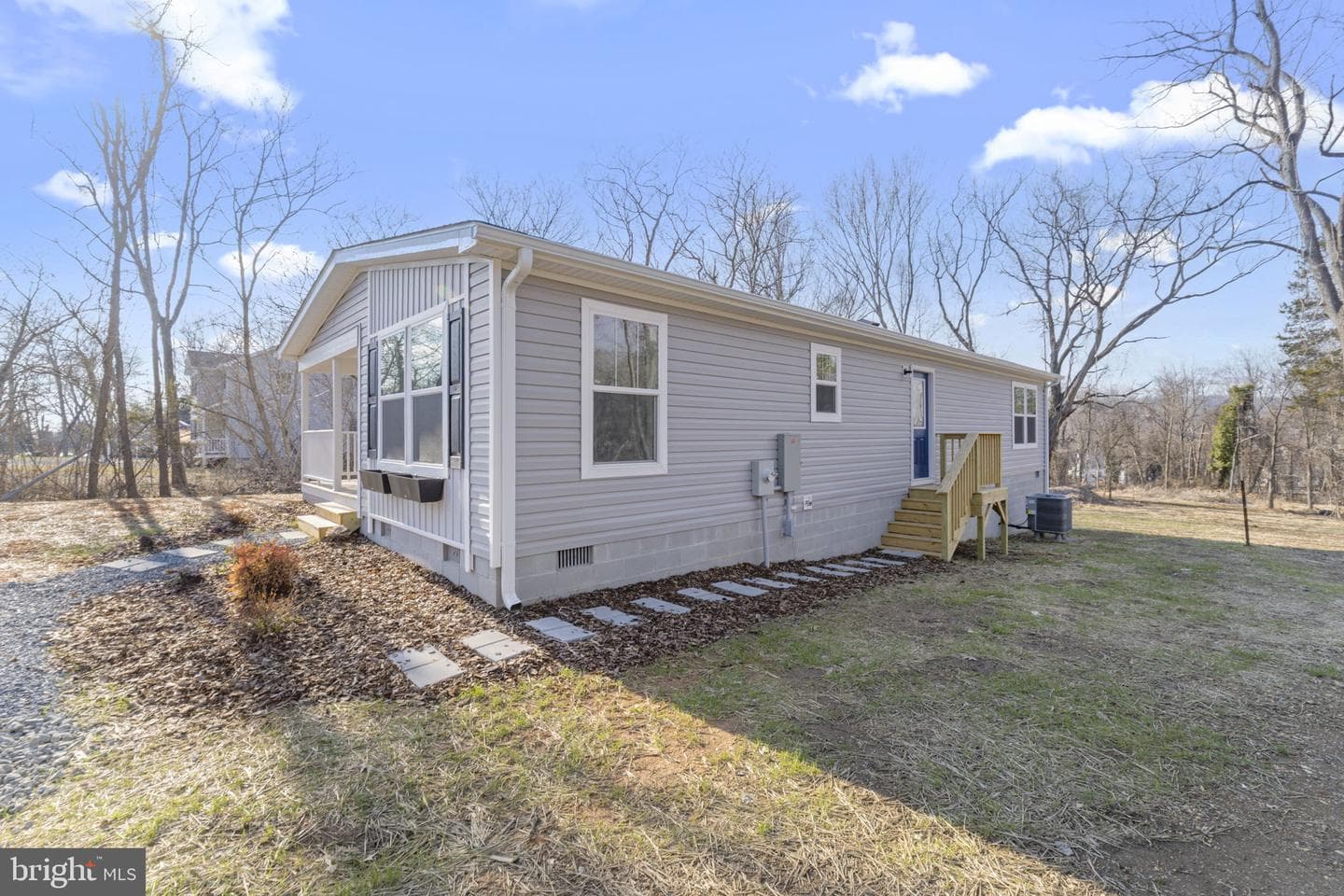 328 East Street photo 34