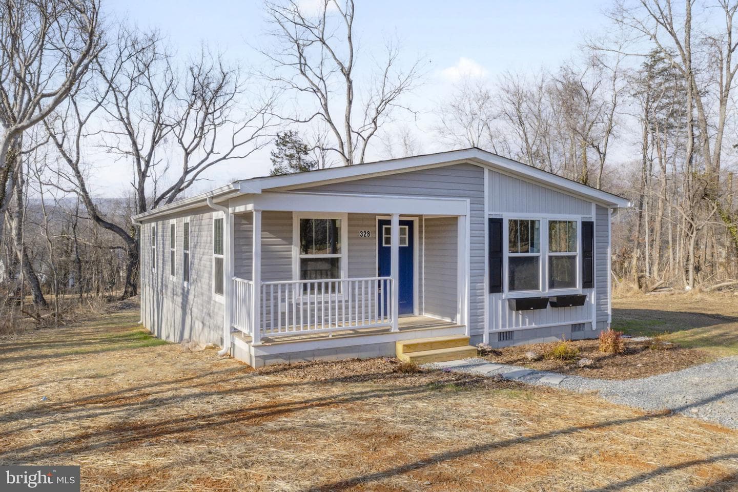 328 East Street photo 4