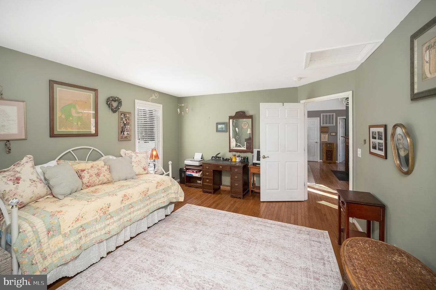 119 Washington Street photo 24