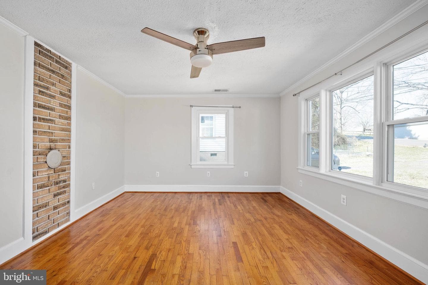 246 Berry Street photo 11