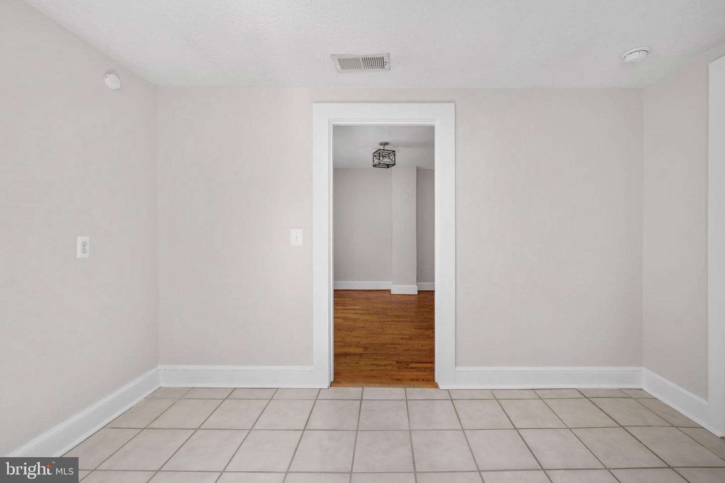 246 Berry Street photo 37