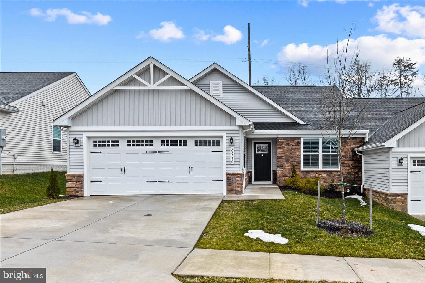 35150 Daisy Way photo 2