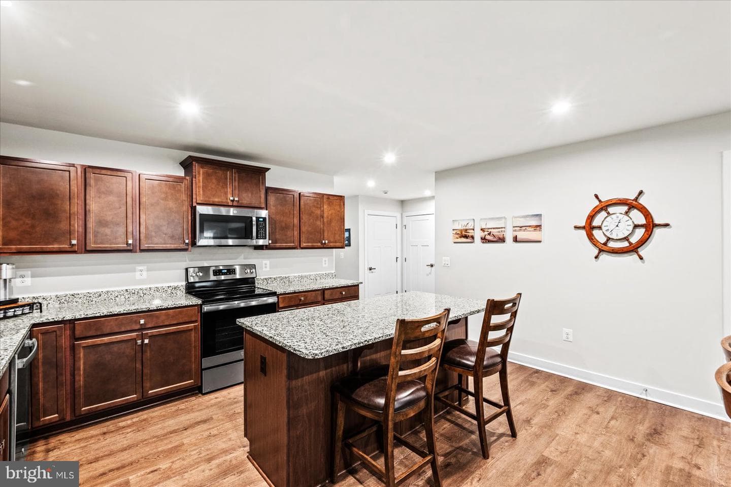 35150 Daisy Way photo 5