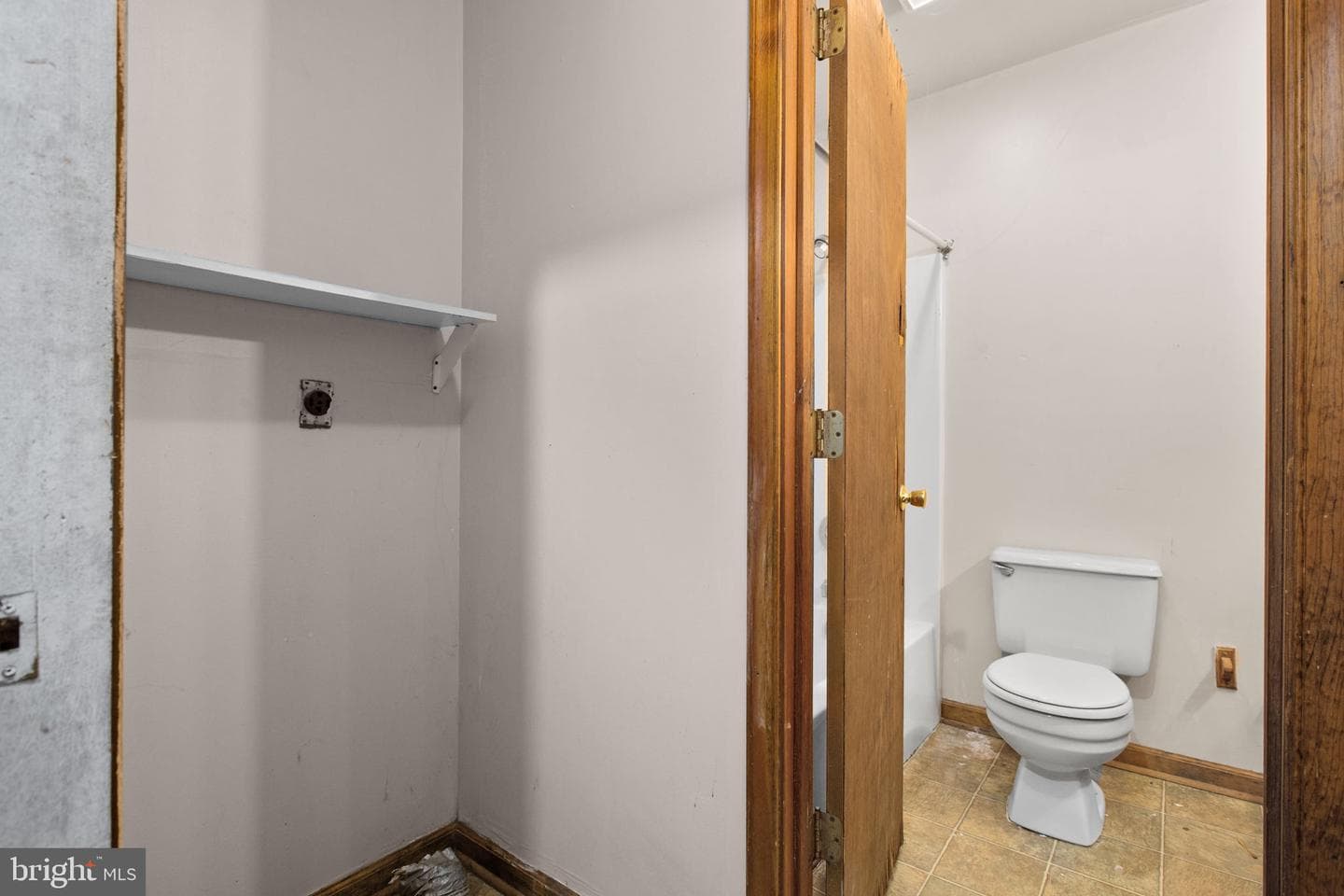 1105 Lakeview Parkway photo 18