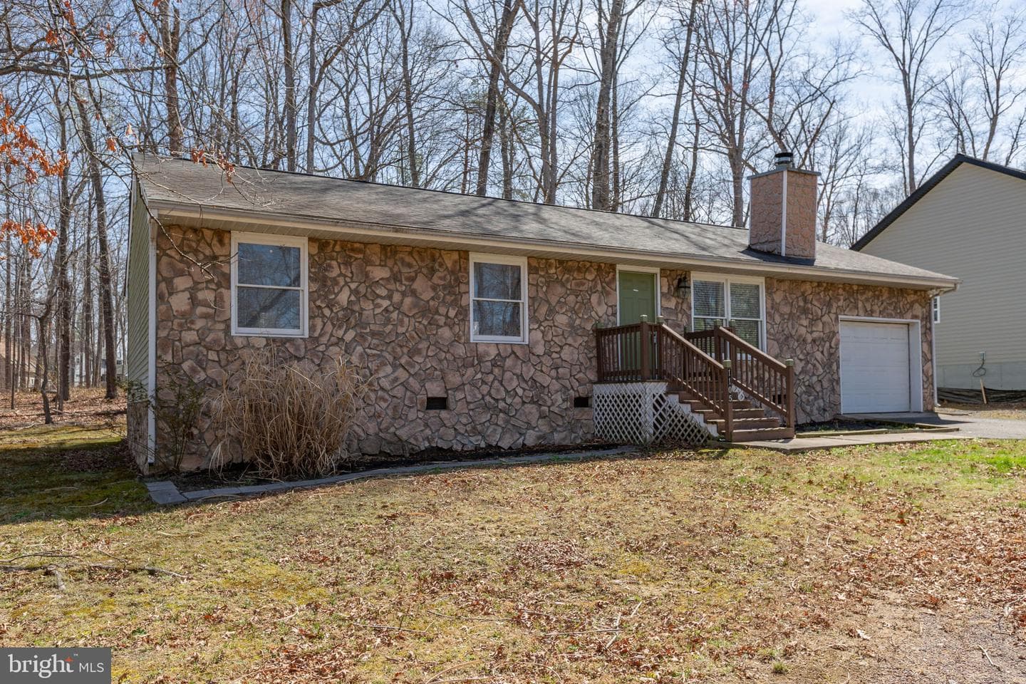 1105 Lakeview Parkway photo 2