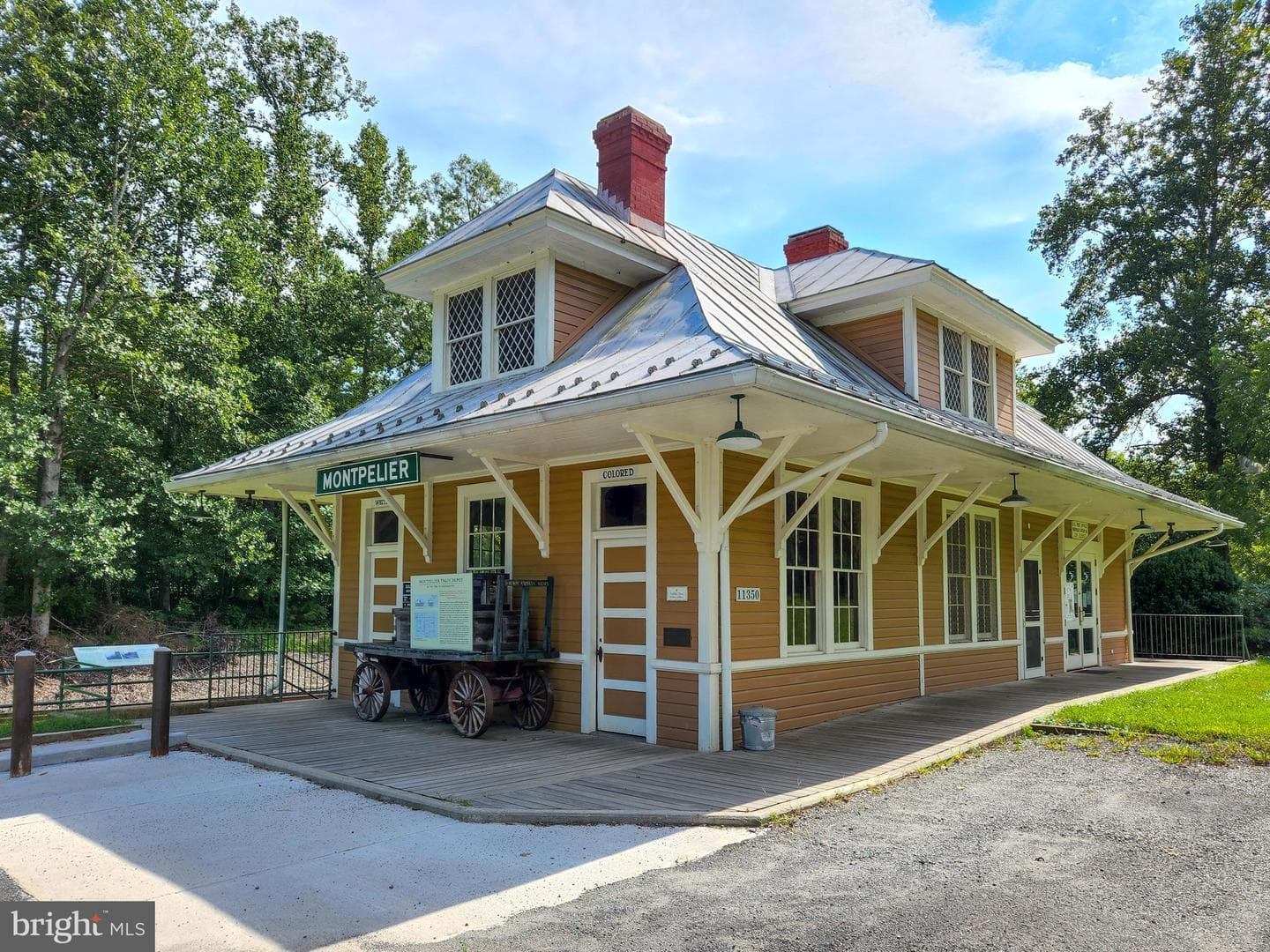 136 S Almond Street photo 49