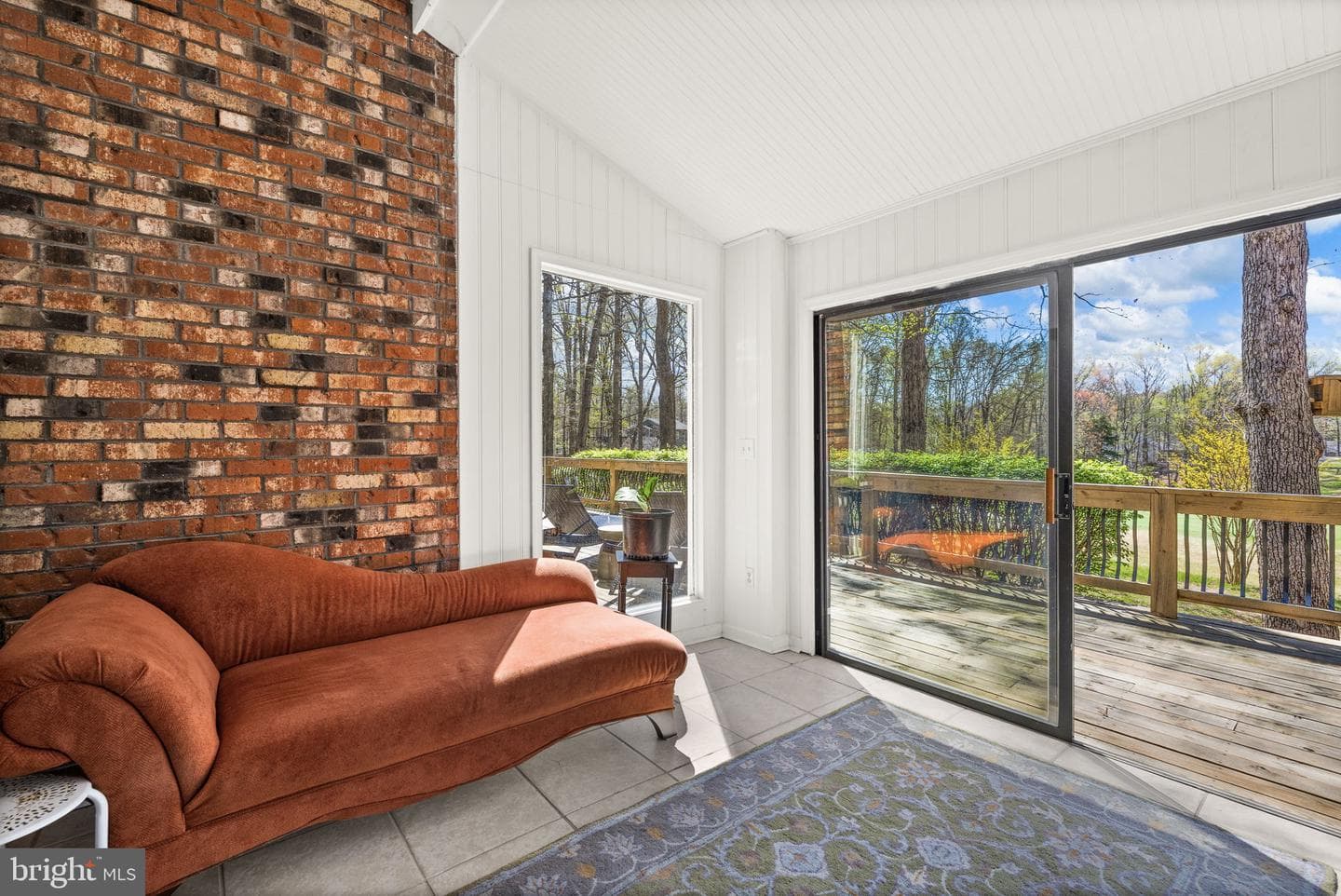 111 Chesterfield Court photo 12