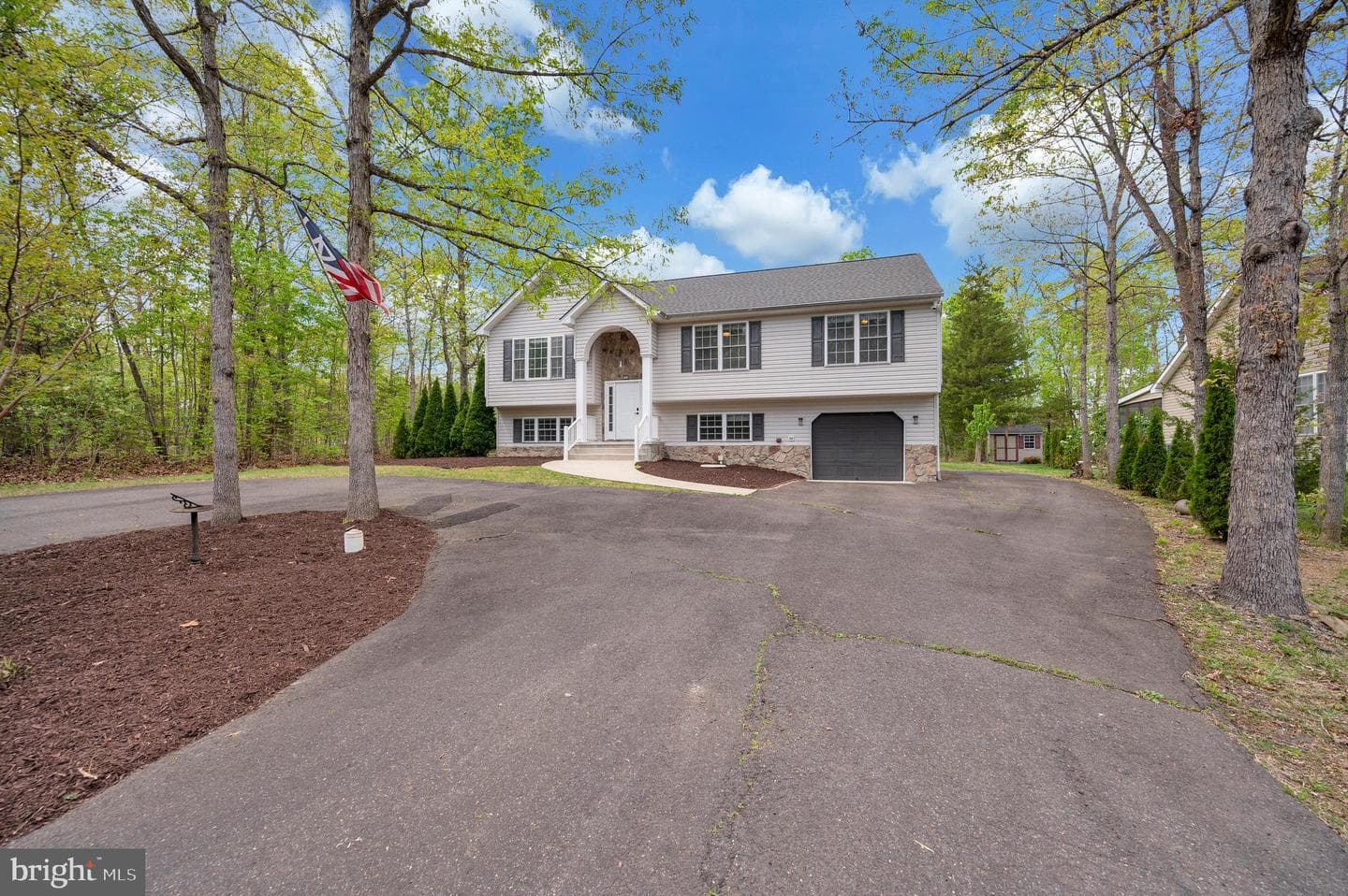 506 Yorktown Boulevard photo 2