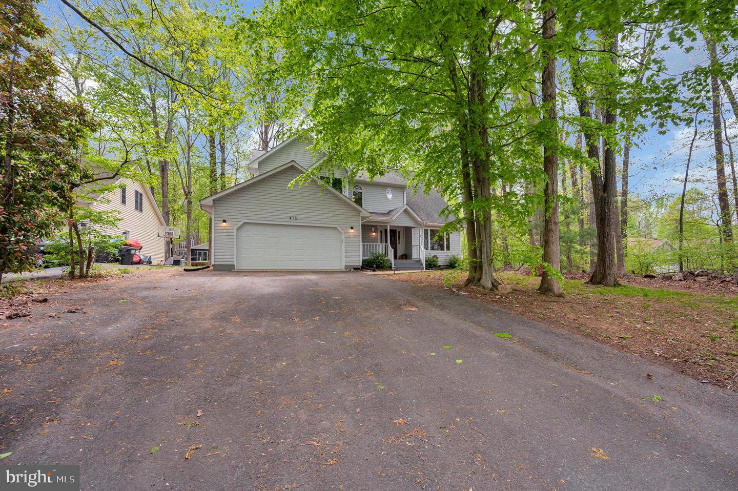 413 Wilderness Drive photo 2