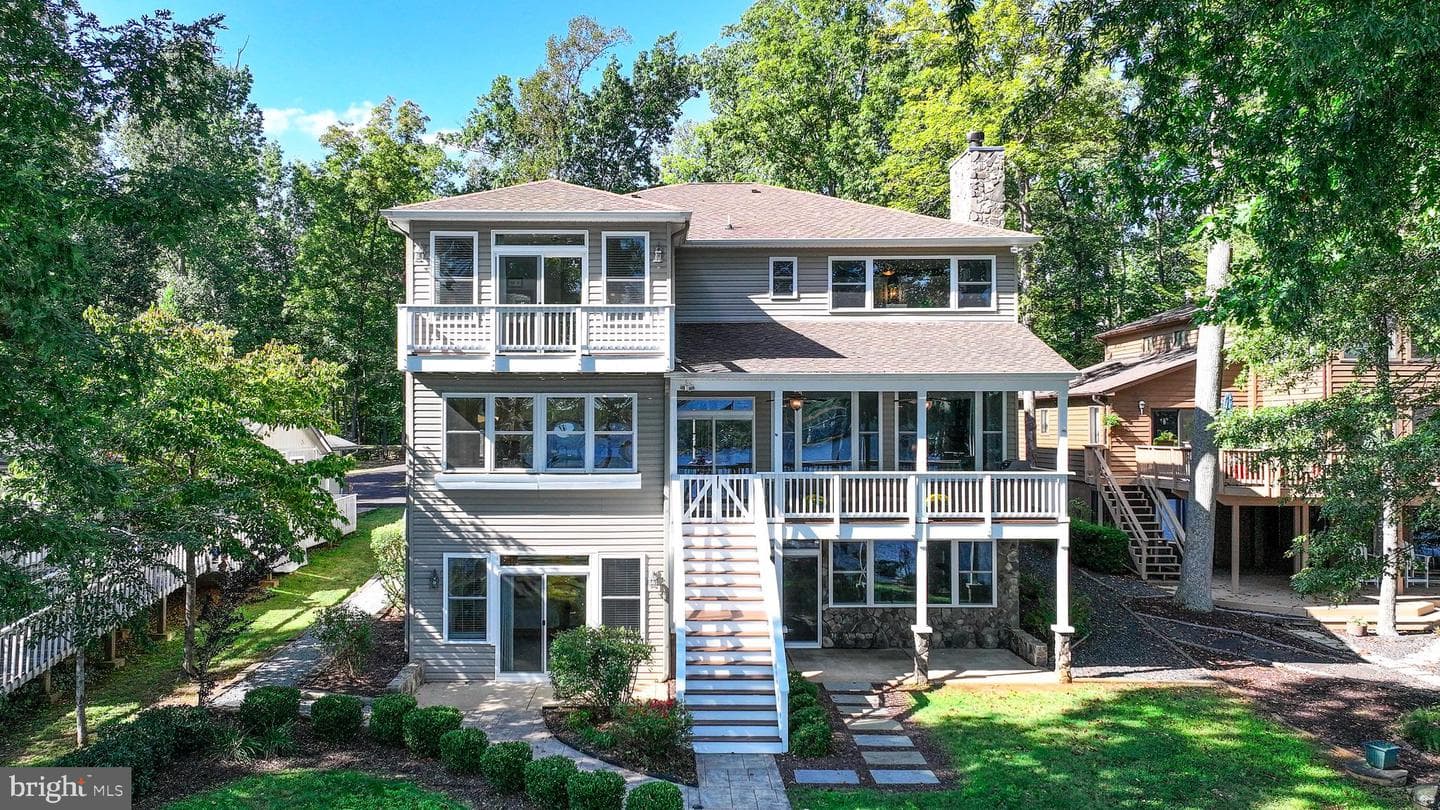 614 Cornwallis Avenue photo 78