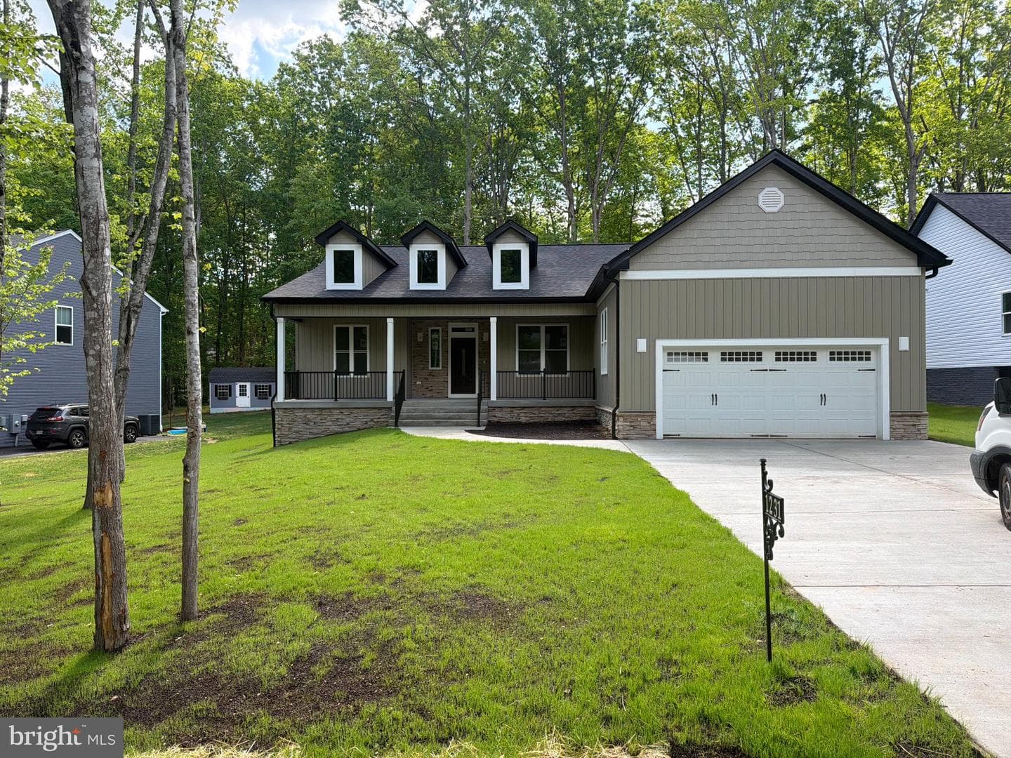 1231 Lakeview Parkway photo 5