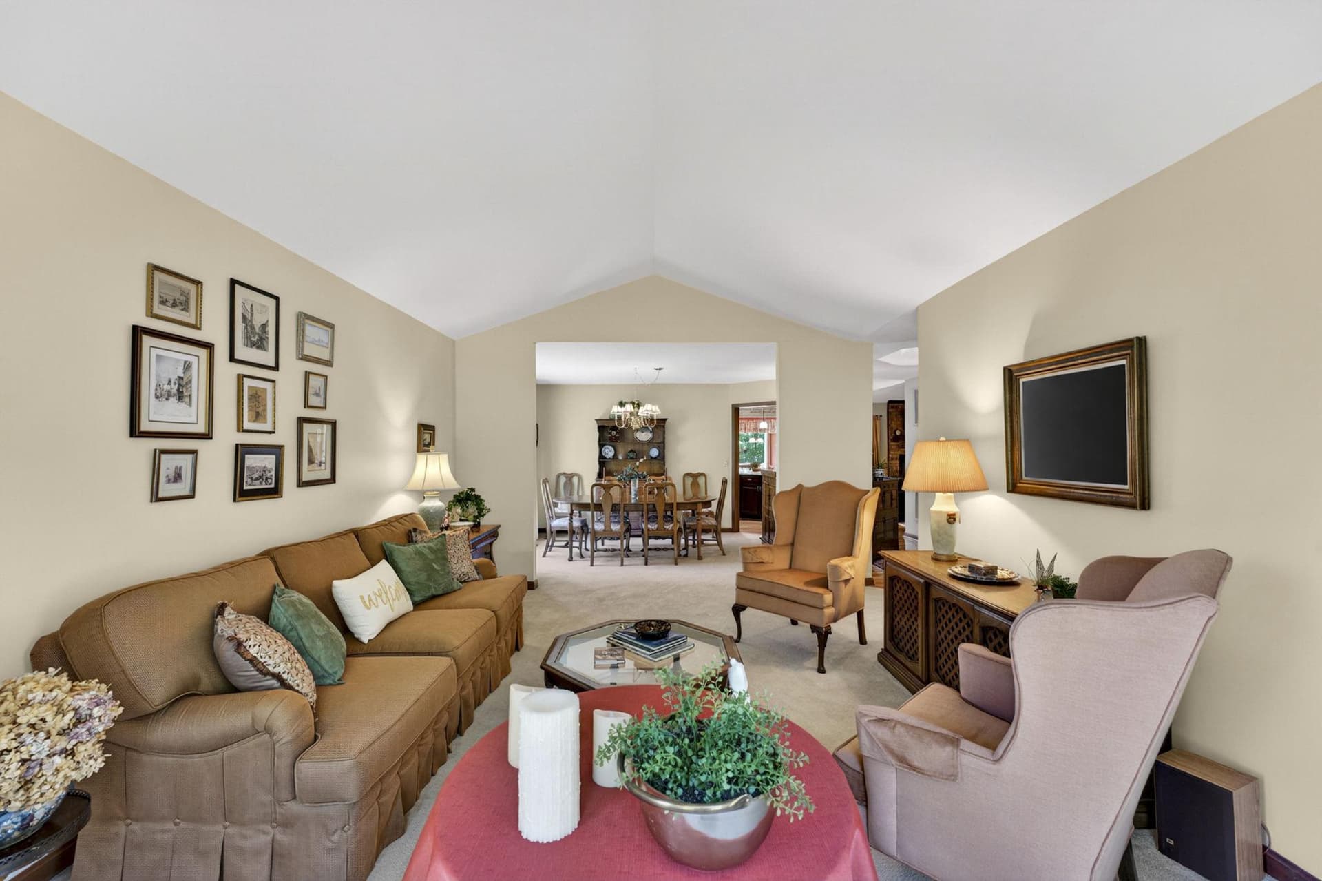111 Patrick Henry Court photo 7