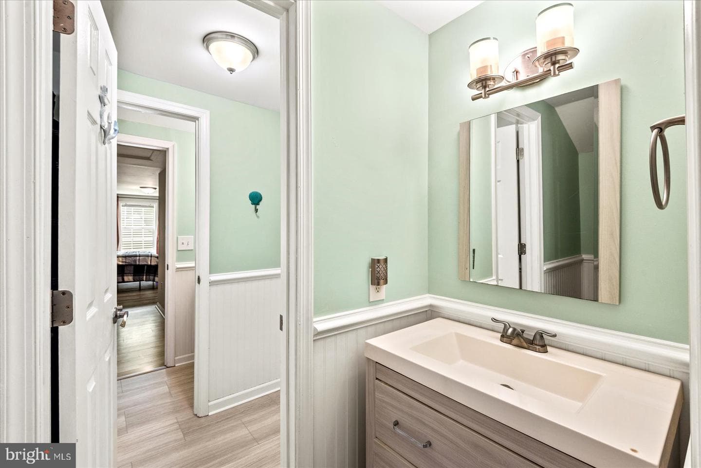 135 Washington Street photo 42