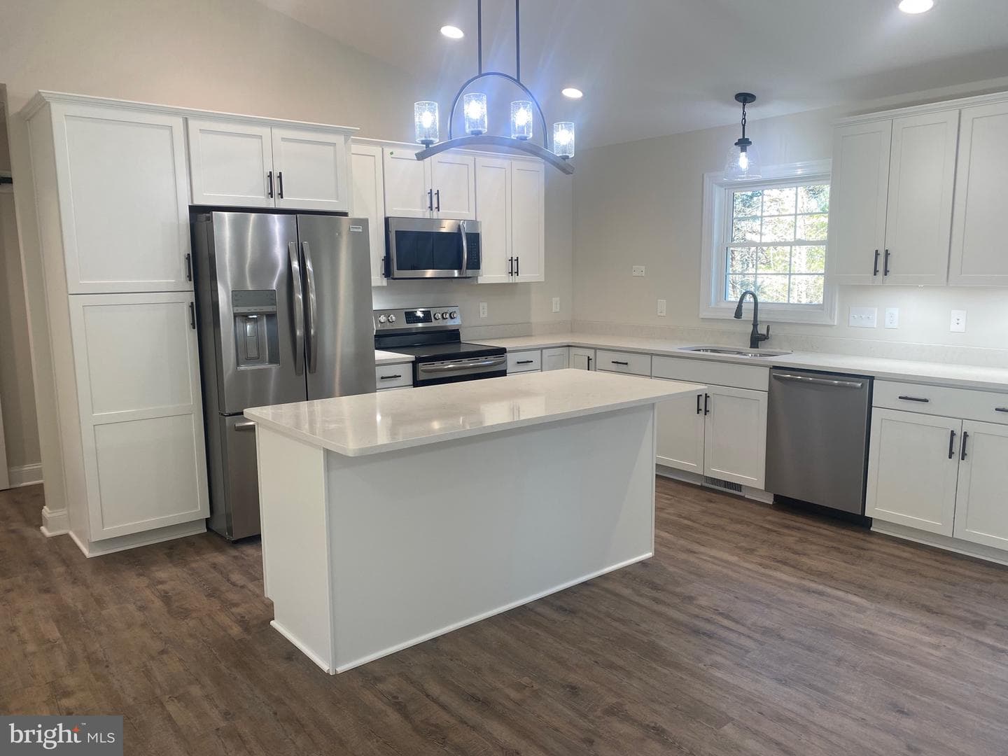 11460 Marquis Road photo 4