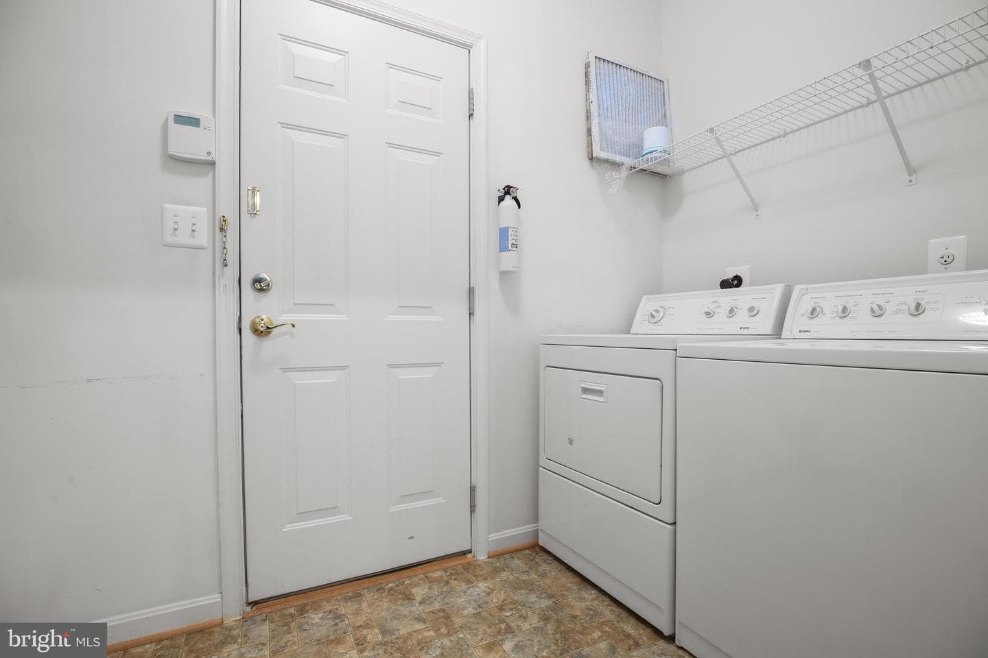 269 Parker Place photo 17