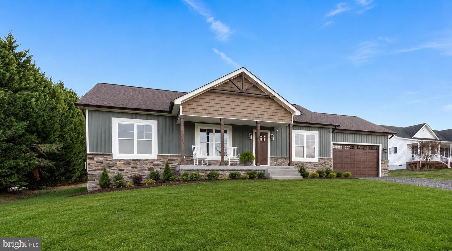 26416 Isabelle Dr photo 3