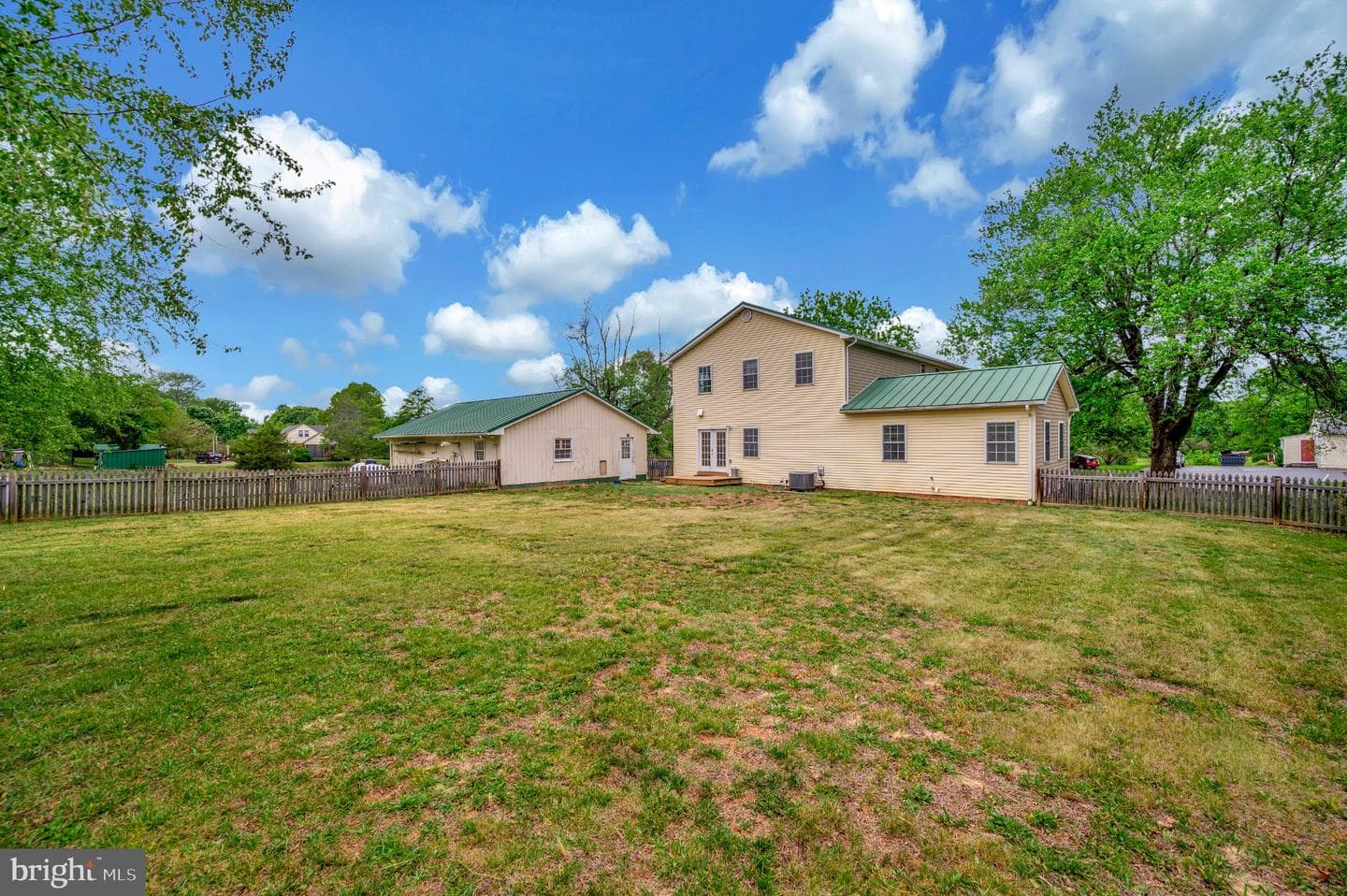23202 Village Road photo 55