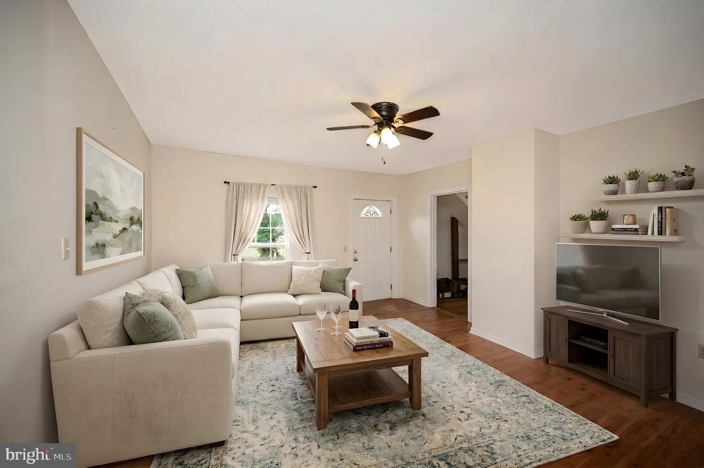 23202 Village Road photo 6