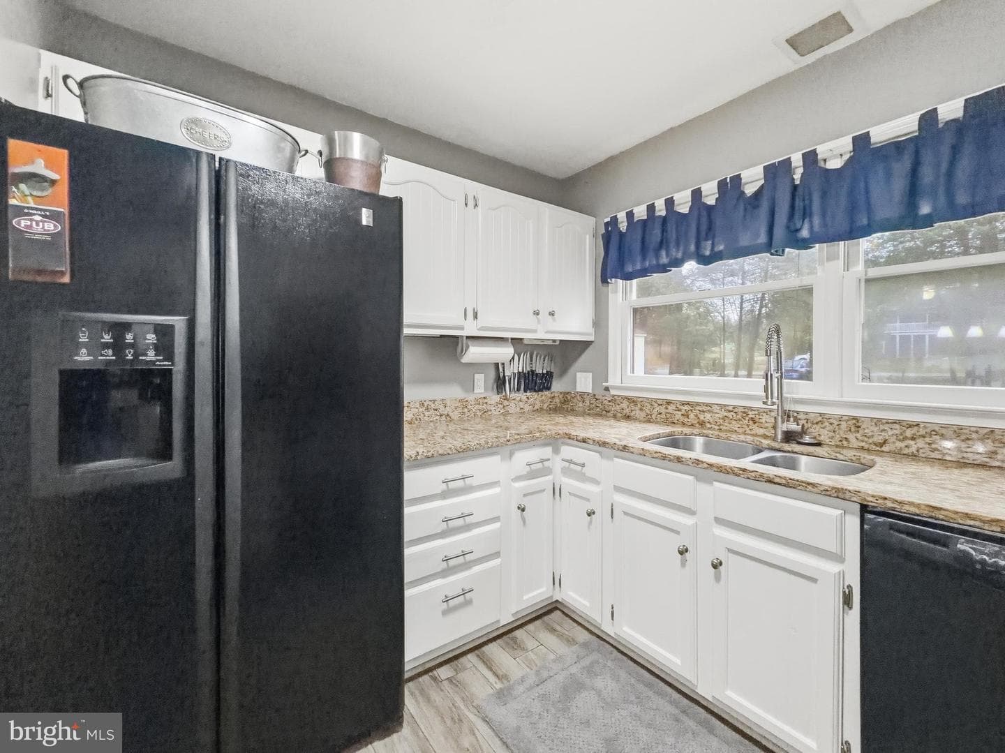 1353 Lakeview Parkway photo 13