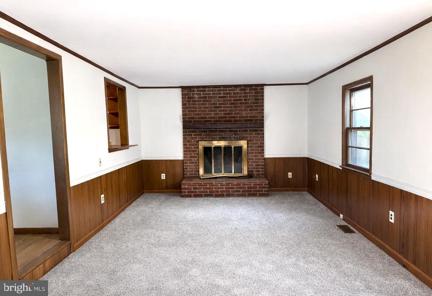 356 Jefferson St photo 14