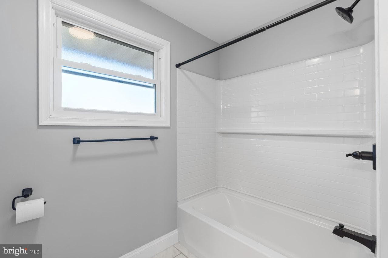 354 Berry Street photo 21