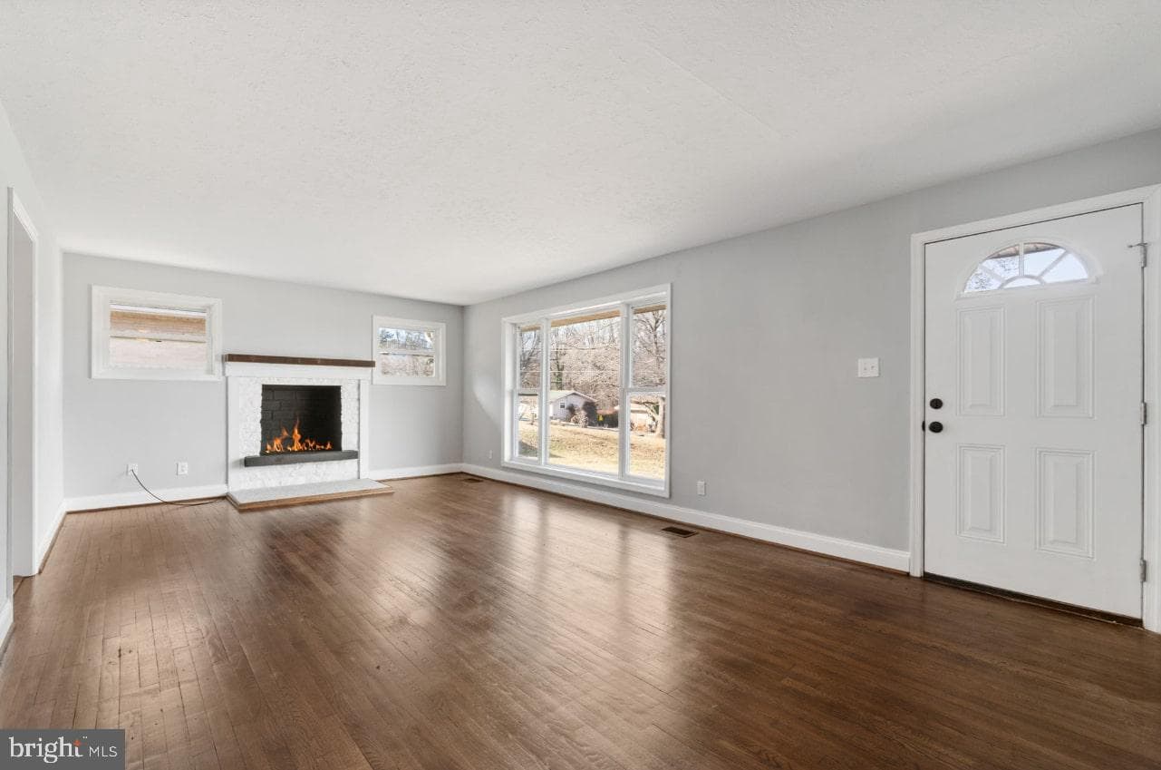 354 Berry Street photo 3