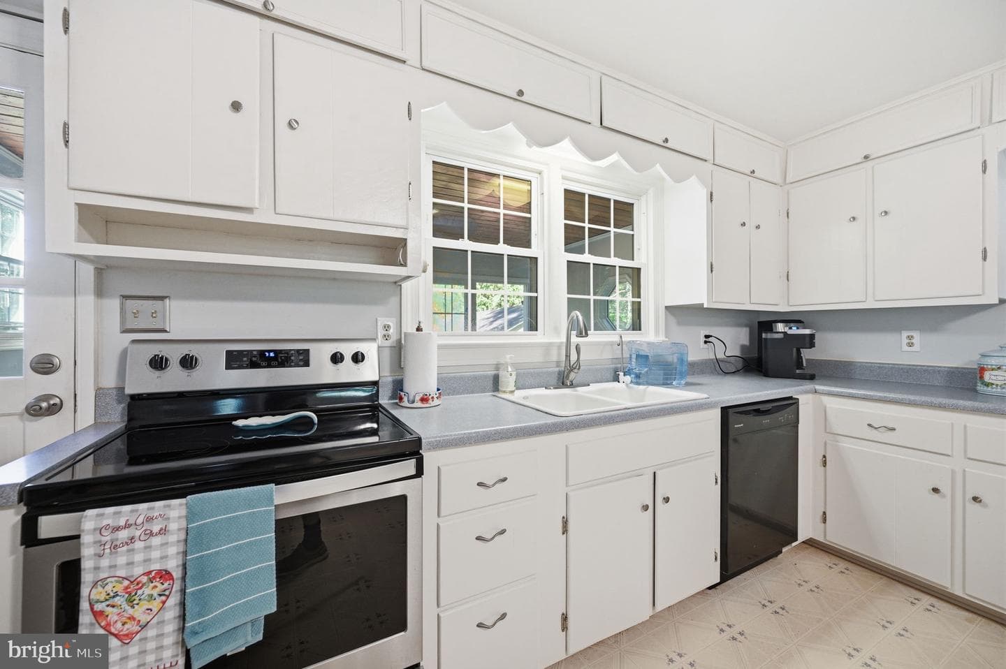 9337 Everona Road photo 9