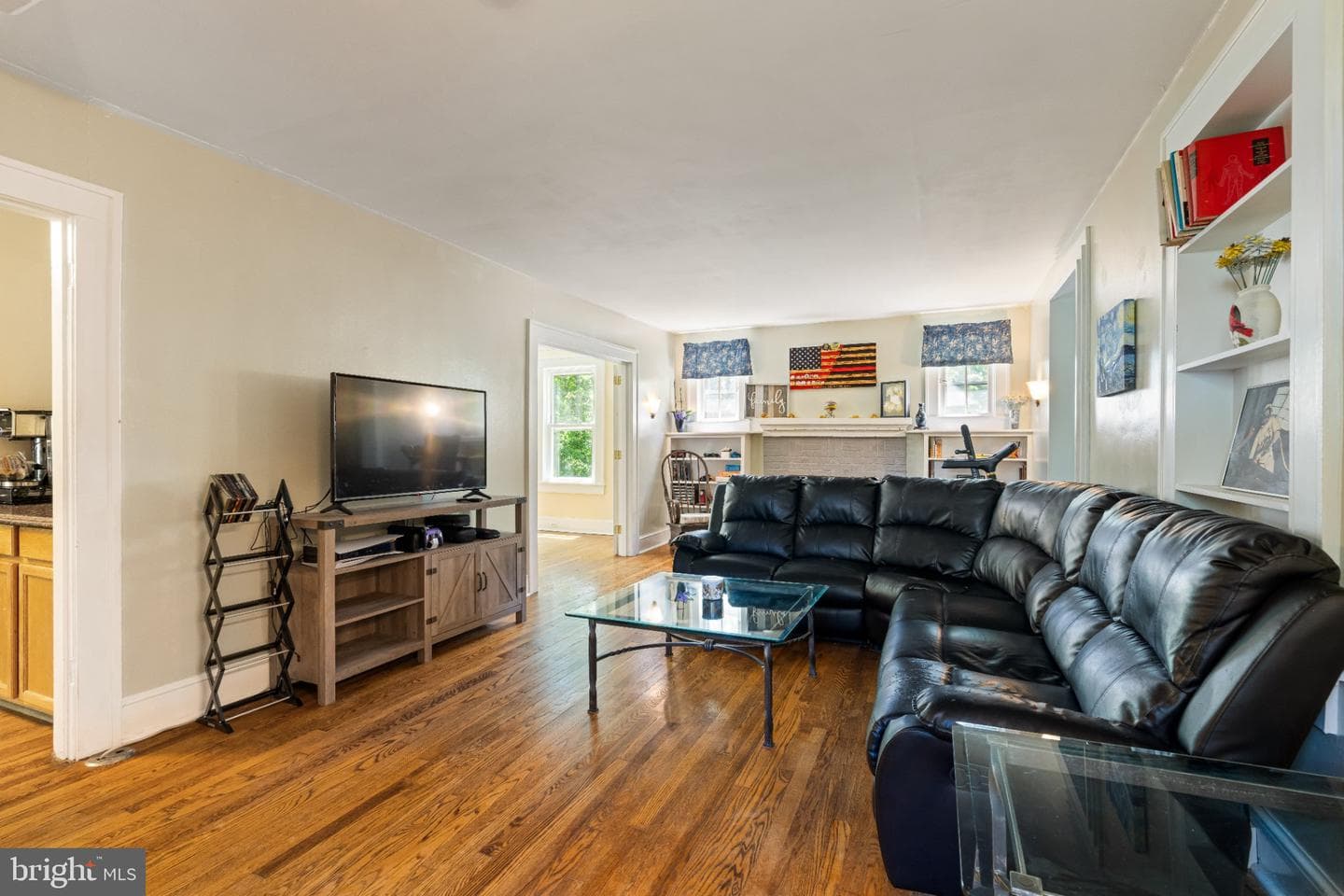 293 Caroline Street photo 8