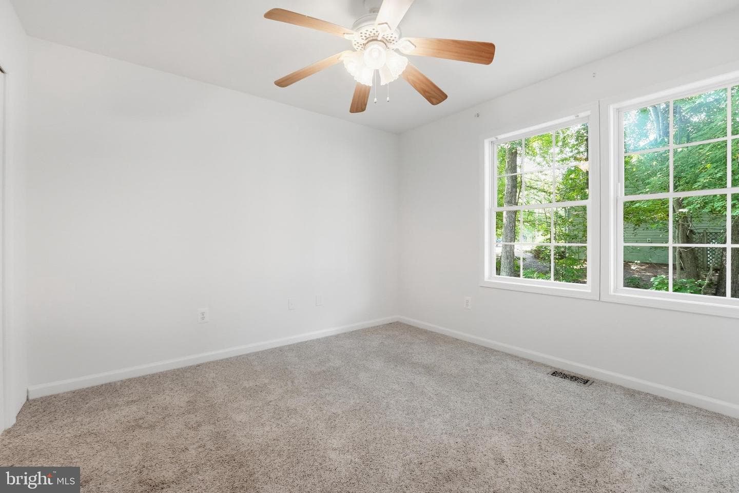 102 Wakefield Drive photo 16
