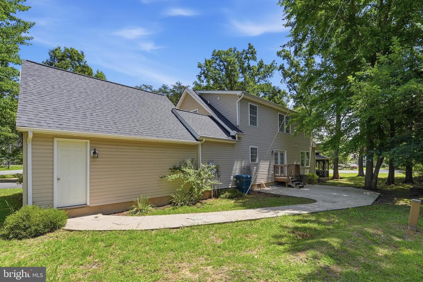 102 Wakefield Drive photo 40