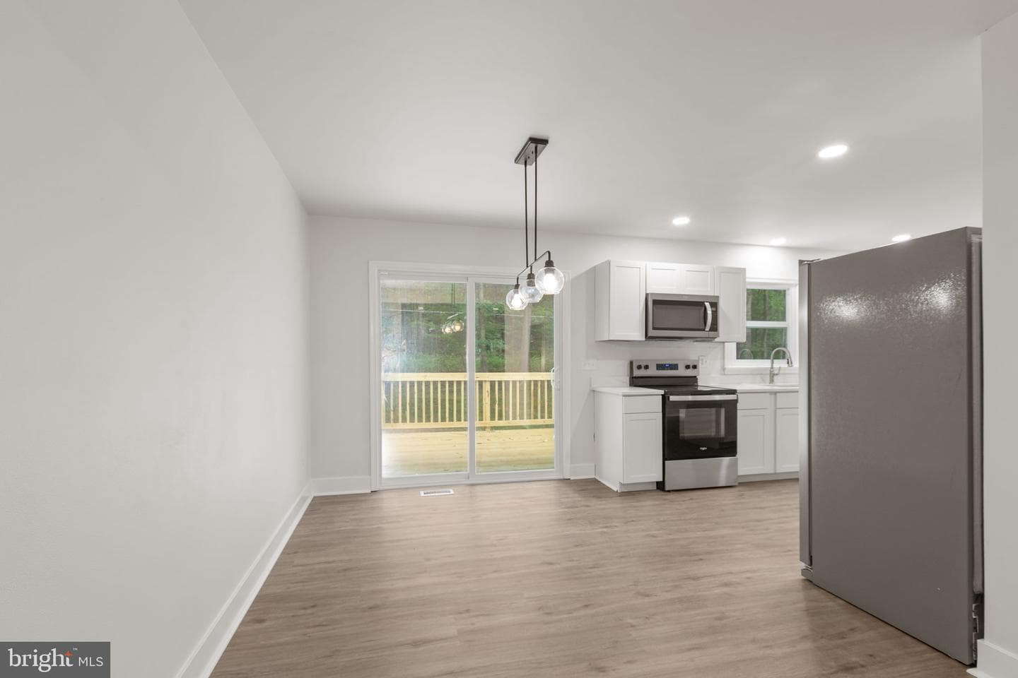 1105 Lakeview Parkway photo 14