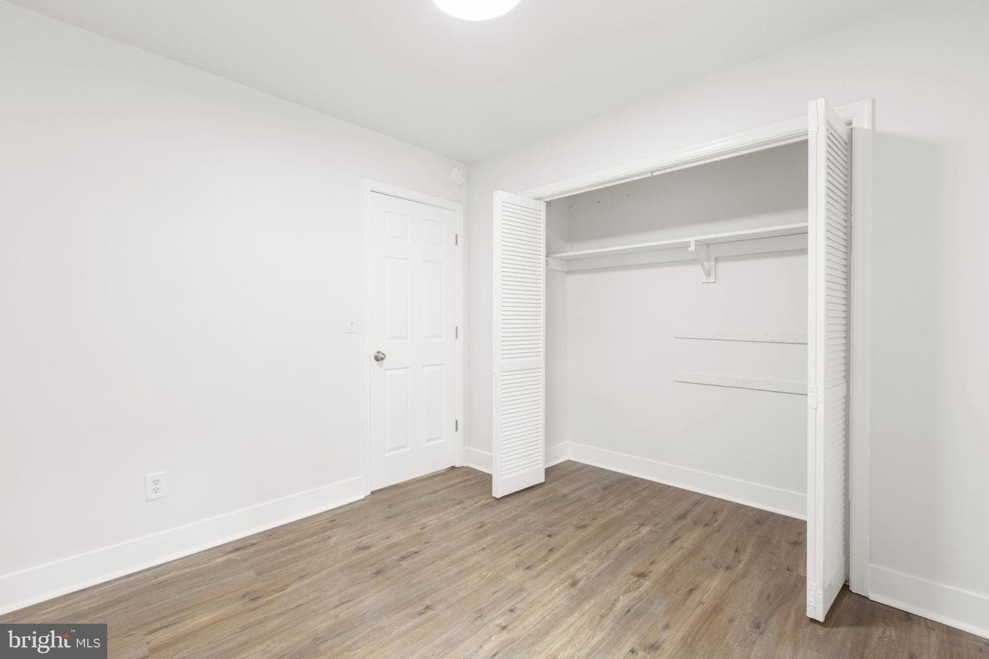 1105 Lakeview Parkway photo 25