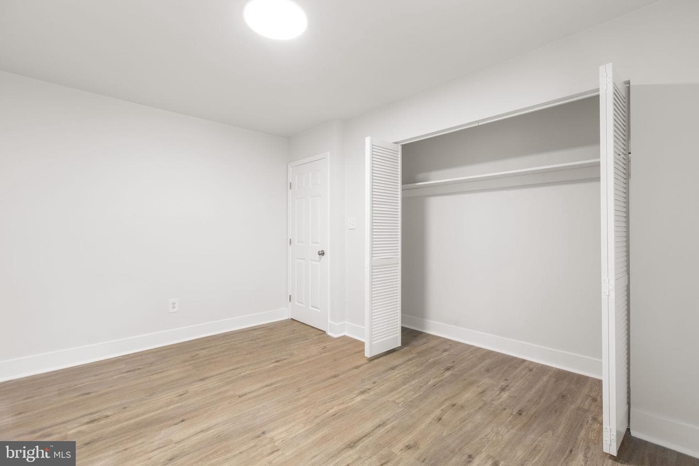 1105 Lakeview Parkway photo 27