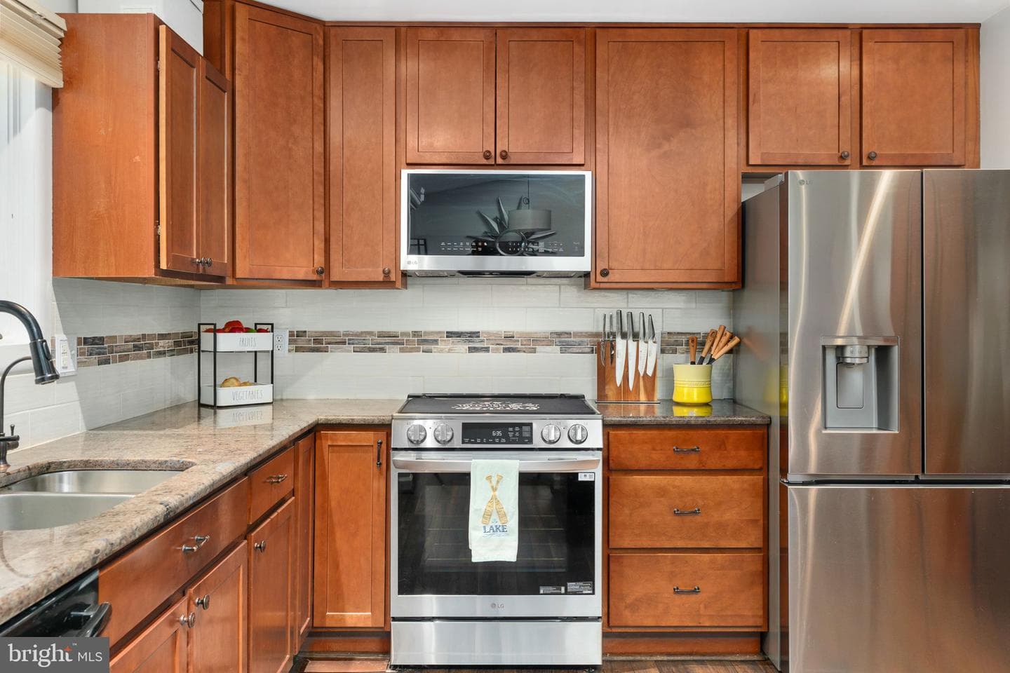 319 Birchside Circle E photo 16
