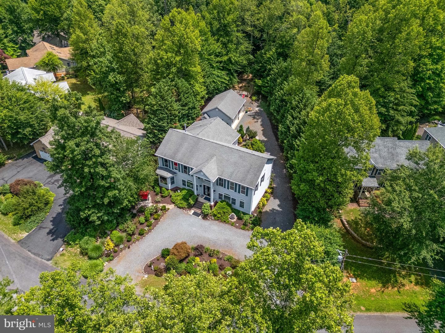 143 Edgemont Circle photo 5